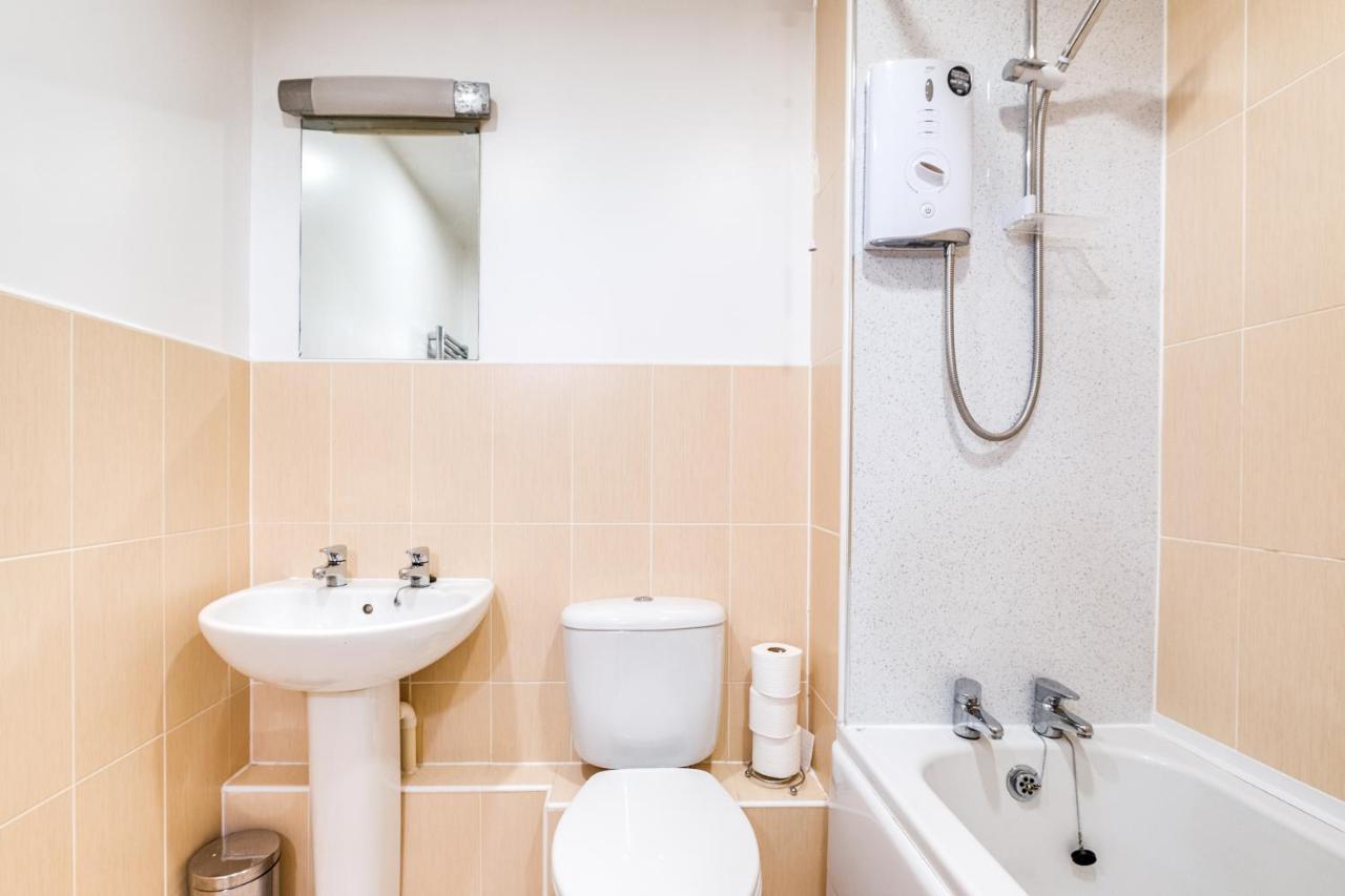 Ebra Stays - Luxury 2 Bedroom Apartment - Birmingham Bagian luar foto
